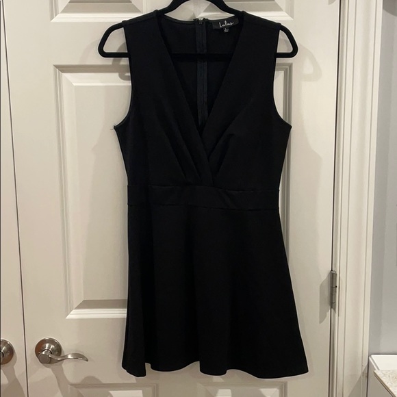Lulus Dresses & Skirts - NWOT Lulu's The Simple Things Black Sleeveless Skater Dress Size Large